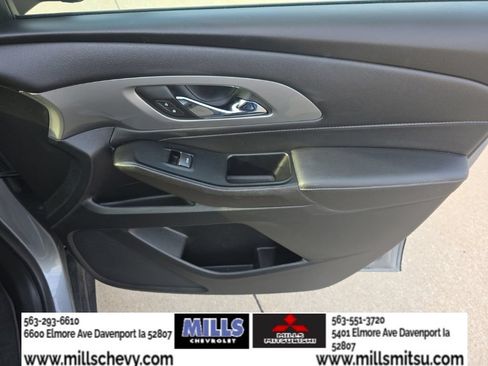 Used 2023 Chevrolet Traverse LT AWD/4WD image 22