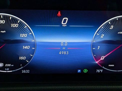 Certified 2025 Mercedes-Benz GLB 250 4MATIC image 13