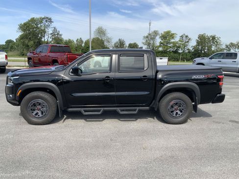 Used 2025 Nissan Frontier PRO-4X AWD/4WD image 8