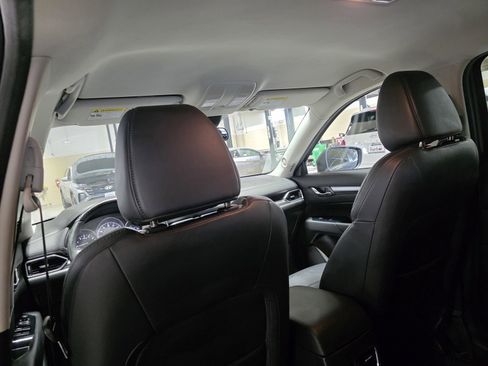 Used 2017 MAZDA CX-5 Touring image 15