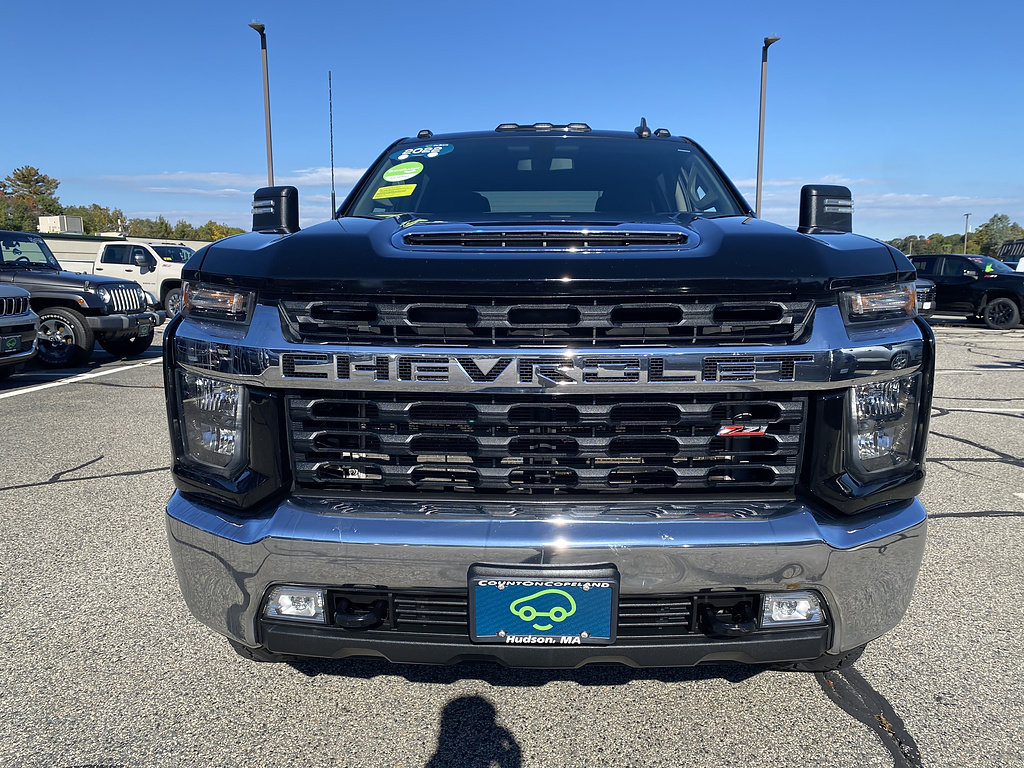 Used 2022 Chevrolet Silverado 2500 LT w/ Convenience Package AWD/4WD image 2