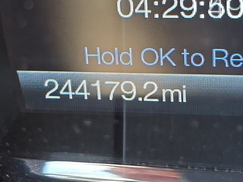 Used 2015 Lincoln Navigator 4WD image 24