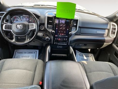 Used 2022 RAM 2500 Big Horn w/ Level C Equiment Group image 10