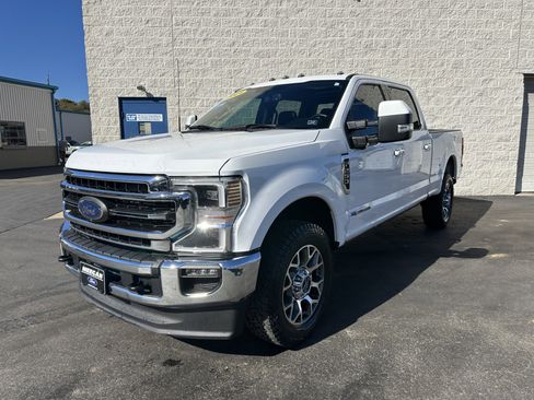 Used 2021 Ford F250 Lariat w/ Lariat Ultimate Package image 2