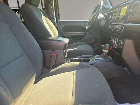 Used 2020 Jeep Gladiator Sport w/ Quick Order Package 24S AWD/4WD image 12