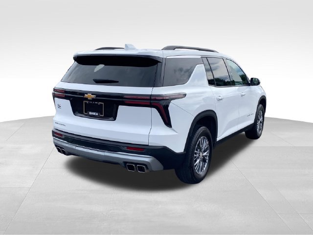Certified 2025 Chevrolet Traverse LT w/ LPO, Floor Liner Package FWD image 4