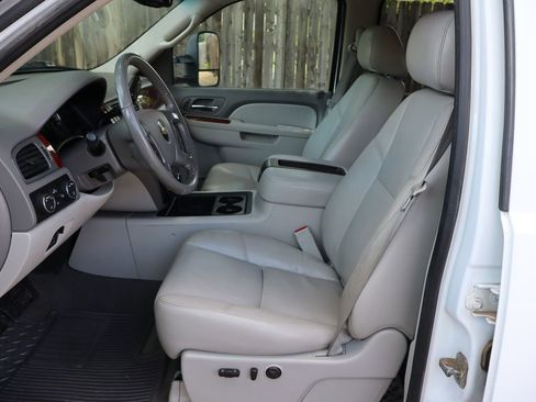 Used 2013 Chevrolet Silverado 3500 LTZ w/ LTZ Plus Package AWD/4WD image 19