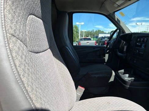 Used 2015 GMC Savana 3500 RWD image 20
