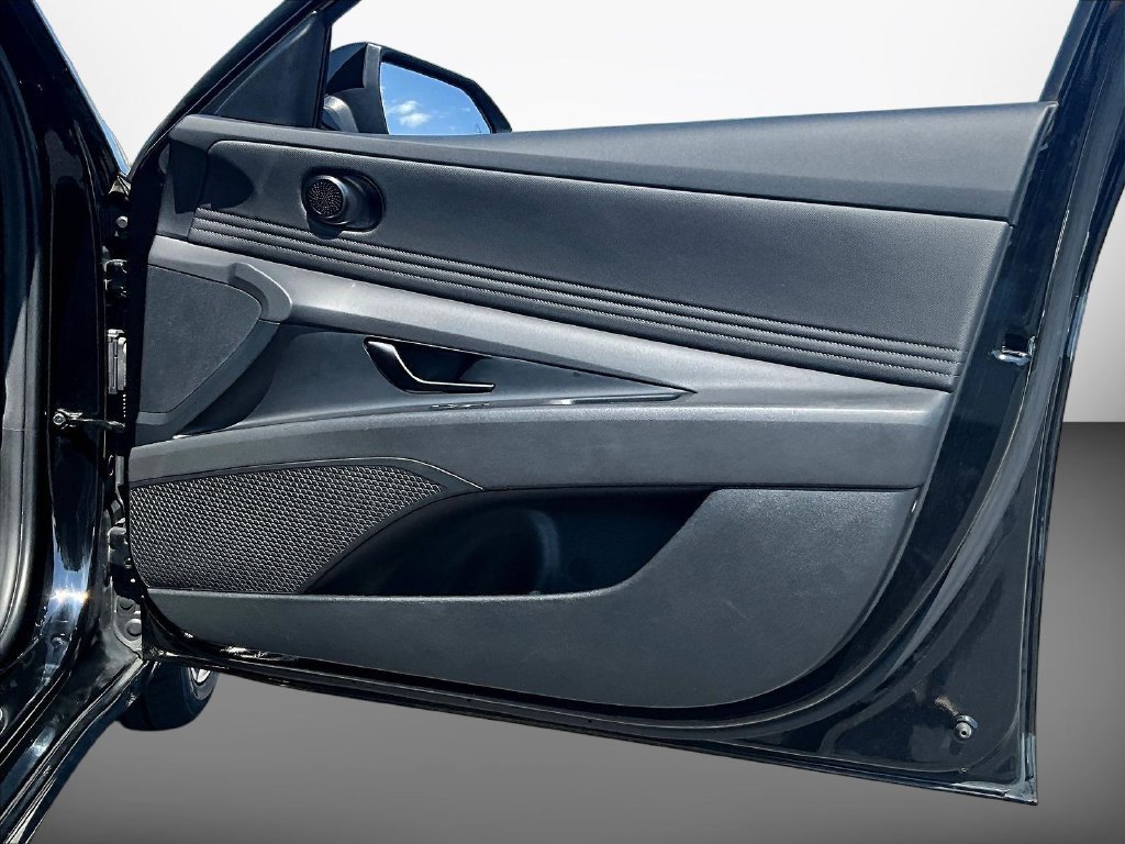 Certified 2025 Hyundai Elantra Sport FWD image 28