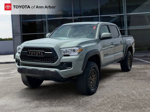 Used 2023 Toyota Tacoma 4x4 Double Cab w/ Trail Edition image 7