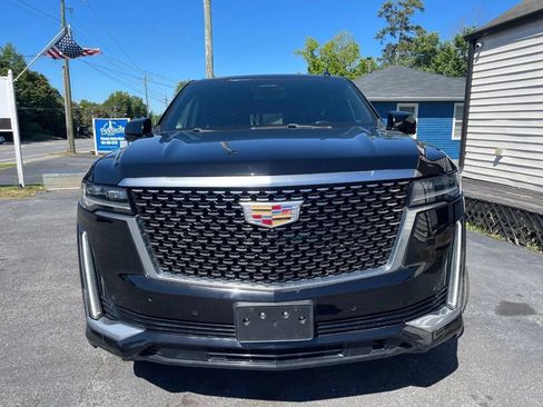 Used 2021 Cadillac Escalade ESV Luxury AWD/4WD image 2