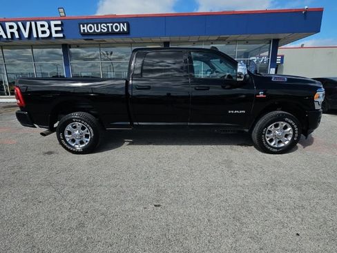 Used 2024 RAM 2500 Laramie AWD/4WD image 8