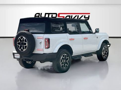 Used 2024 Ford Bronco Outer Banks image 7