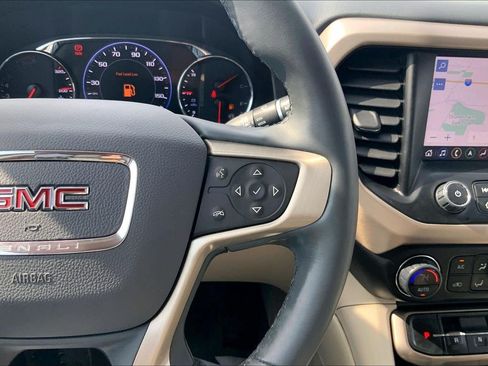Used 2023 GMC Acadia Denali w/ Denali Ultimate Package AWD/4WD image 18