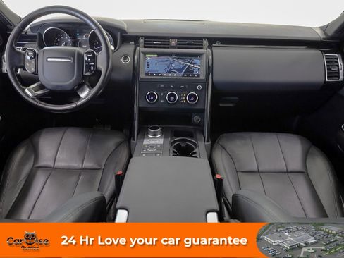 Used 2019 Land Rover Discovery SE image 6