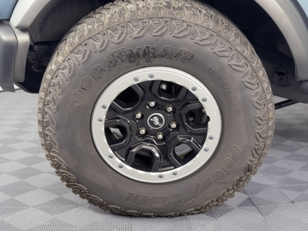 Used 2023 Ford Bronco Badlands w/ Sasquatch Package AWD/4WD image 13