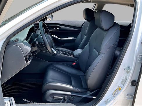 Used 2023 Honda Accord Touring image 8