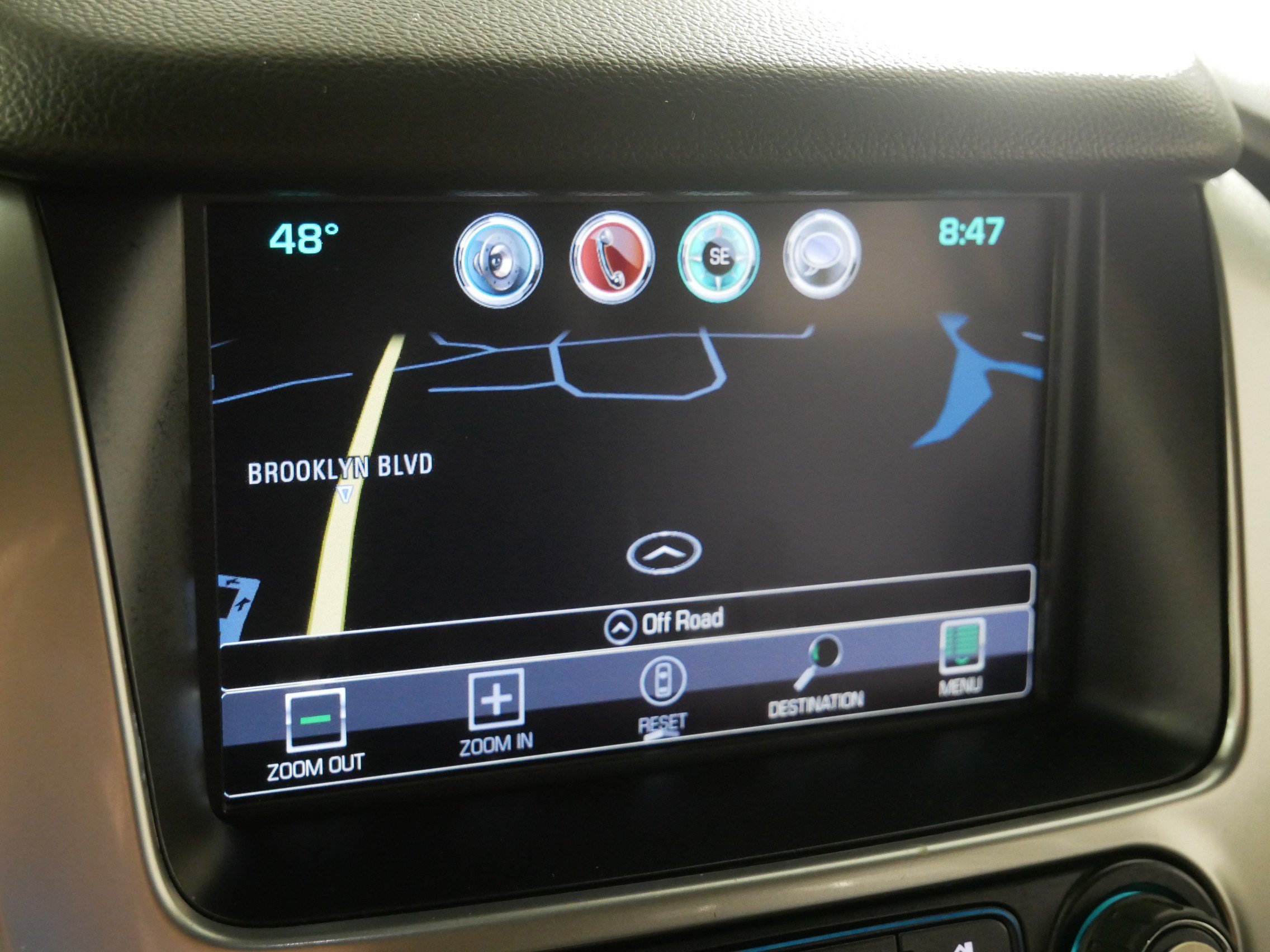 Used 2020 Chevrolet Suburban LT w/ Luxury Package AWD/4WD image 30
