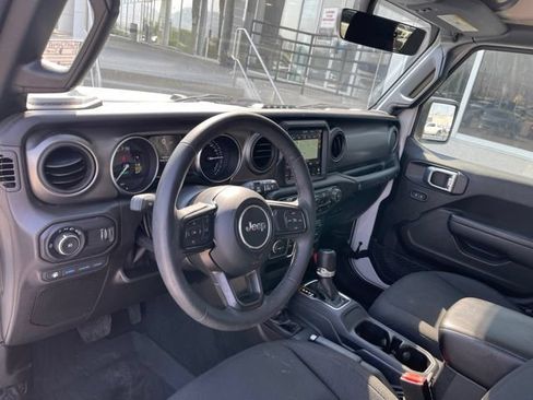 Used 2023 Jeep Wrangler Unlimited w/ Cold Weather Group AWD/4WD image 7