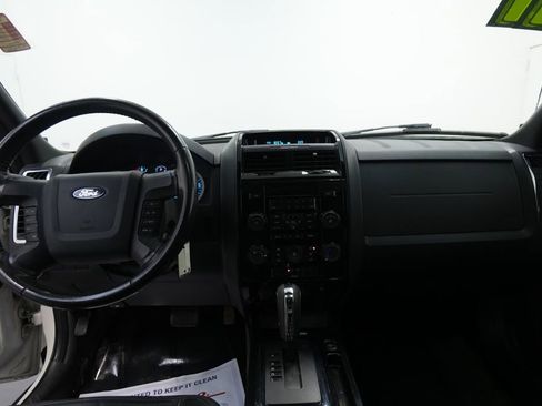 Used 2011 Ford Escape Limited w/ 301A Rapid Spec Order Code image 31