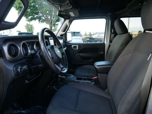 Used 2018 Jeep Wrangler Unlimited Sport S AWD/4WD image 9