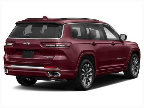 Used 2022 Jeep Grand Cherokee L Overland RWD image 2