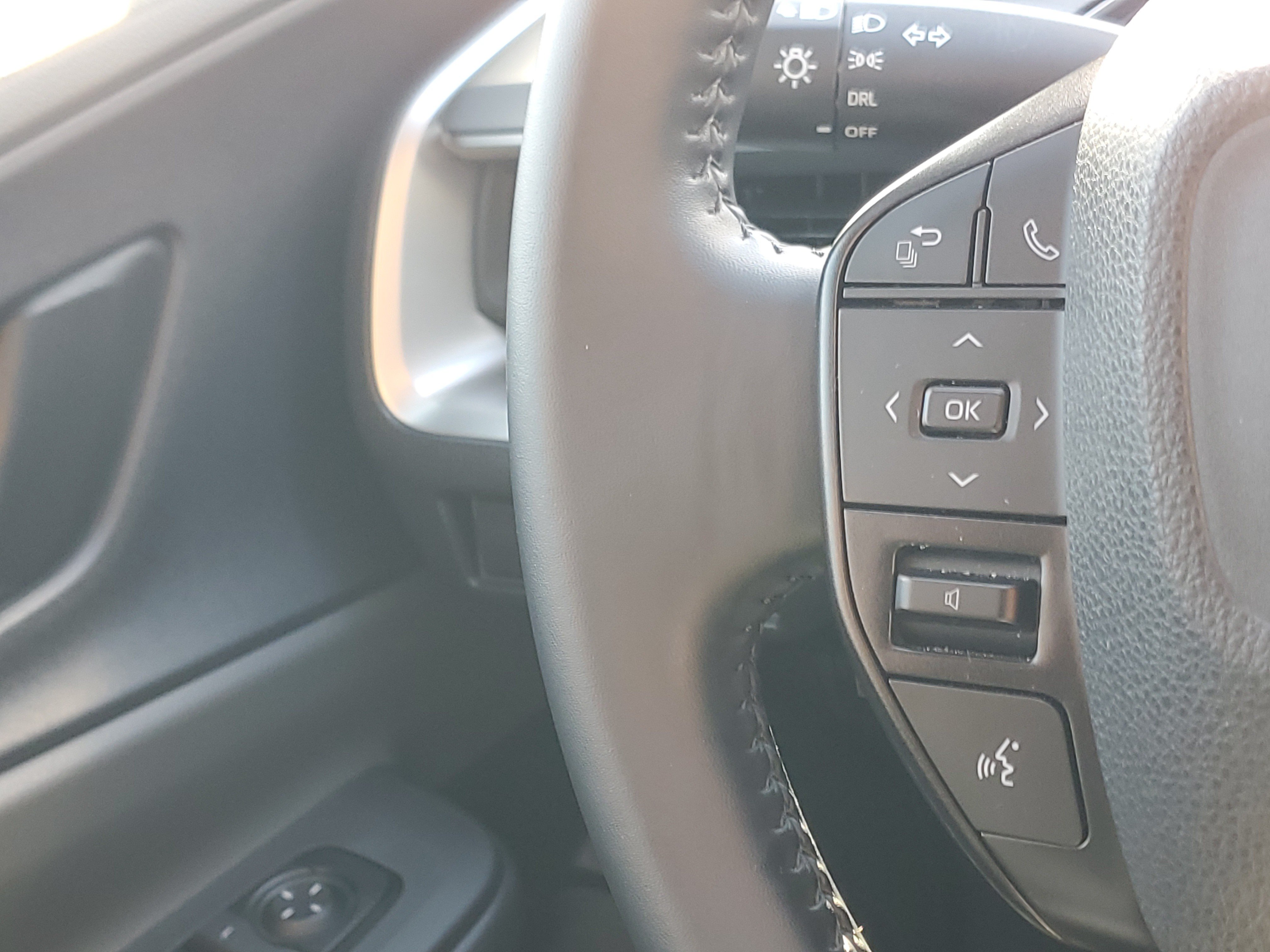 Certified 2026 Toyota Prius LE FWD image 21