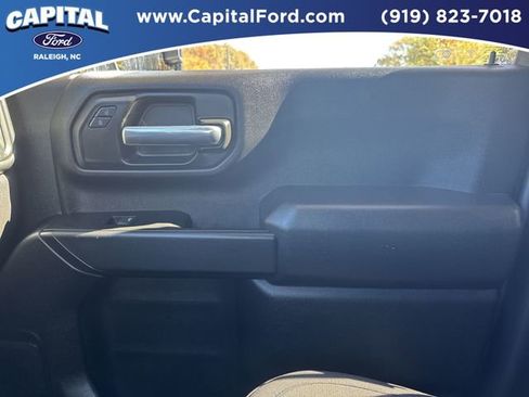 Used 2024 Chevrolet Silverado 2500 Custom w/ Custom Value Package image 28