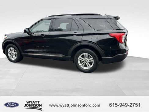 Certified 2022 Ford Explorer XLT w/ Equipment Group 202A AWD/4WD image 6