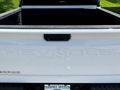 Used 2023 Chevrolet Silverado 2500 LT w/ Convenience Package AWD/4WD image 8