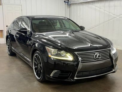 Used 2013 Lexus LS 460 w/ Comfort Pkg