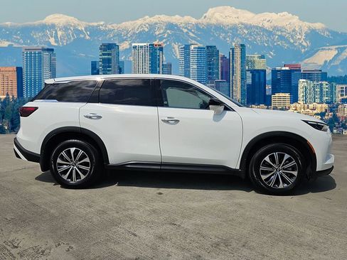 Certified 2024 INFINITI QX60 Pure image 11