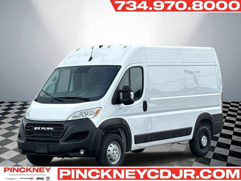 Used 2023 RAM ProMaster 2500 w/ Convenience Group FWD image 1
