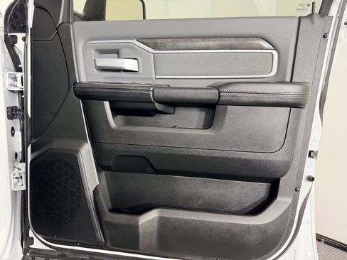 Used 2023 RAM 2500 Big Horn w/ Level 1 Equipment Group image 34