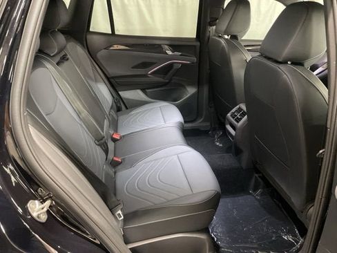 New 2026 Volkswagen Tiguan SE R-Line image 7