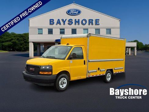 Used 2021 GMC Savana 3500 w/ Power Convenience Package RWD image 1
