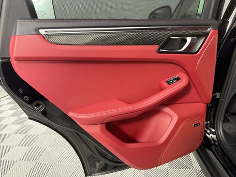 New 2026 Porsche Macan GTS image 25