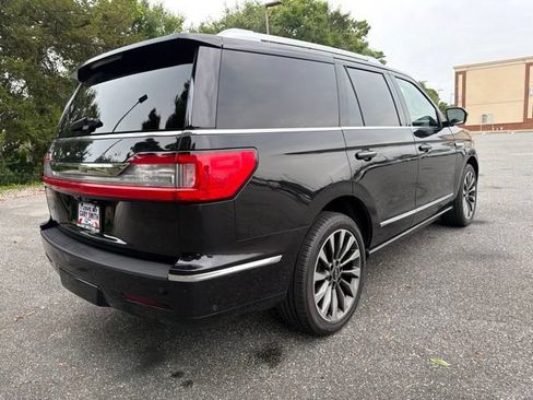 Used 2020 Lincoln Navigator Reserve AWD/4WD image 5