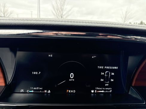 Used 2018 Lincoln Navigator Premiere image 18