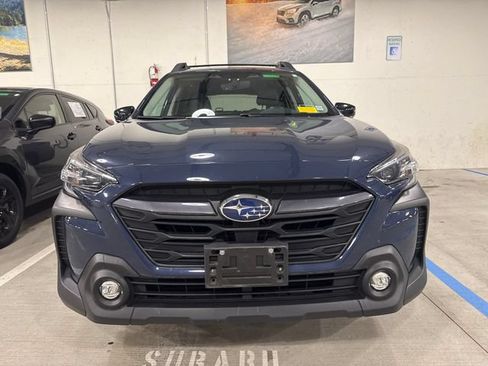 Used 2024 Subaru Outback Premium AWD/4WD image 6