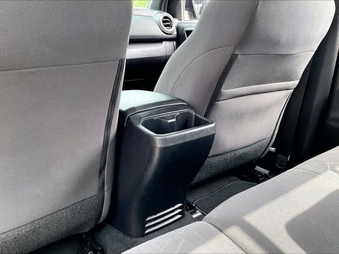 Used 2017 Toyota Tacoma TRD Off-Road w/ Tow Package RWD image 34