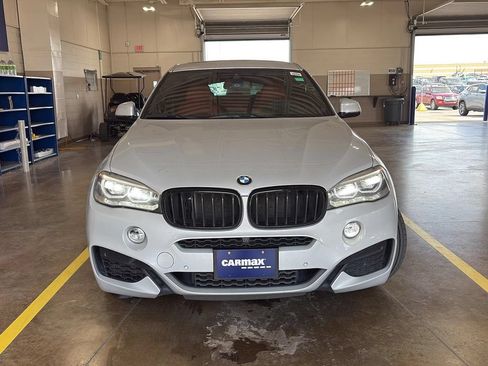 Used 2018 BMW X6 xDrive50i AWD/4WD image 2