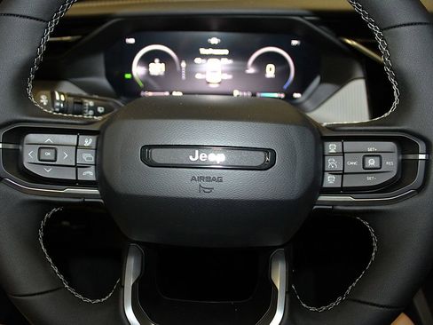 New 2026 Jeep Cherokee Laredo AWD/4WD image 11