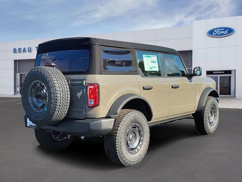 New 2025 Ford Bronco 4-Door w/ Sasquatch Package image 4