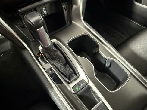 Used 2020 Honda Accord Sport image 25