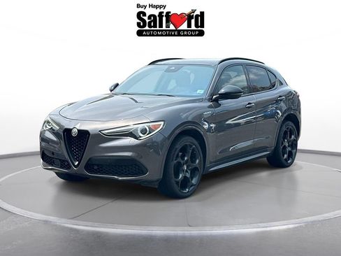 Used 2022 Alfa Romeo Stelvio Veloce AWD/4WD image 1
