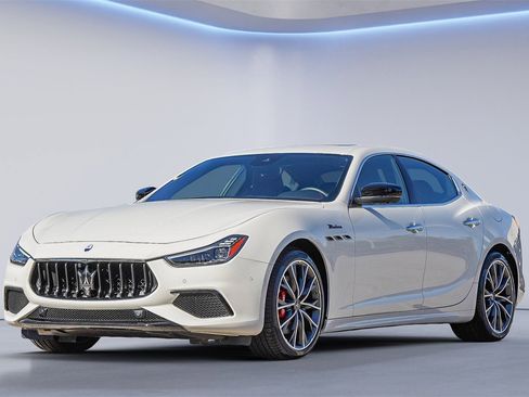 Certified 2024 Maserati Ghibli Modena Q4 image 7