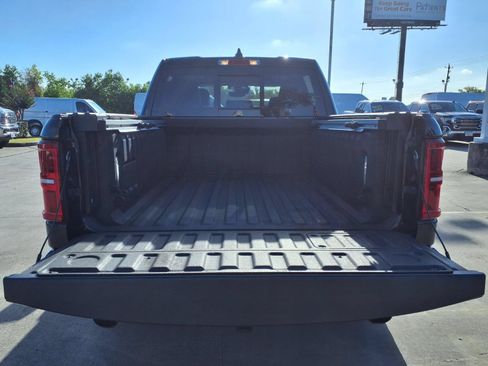 Used 2025 RAM 1500 Limited w/ Trailer Tow Group AWD/4WD image 7