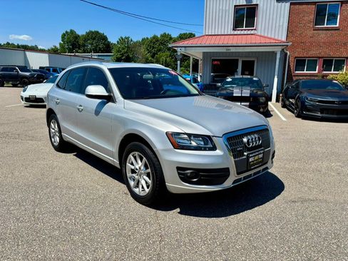 Used 2011 Audi Q5 2.0T Premium AWD/4WD image 3