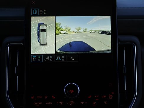 Used 2025 GMC Yukon XL Denali Ultimate AWD/4WD image 34